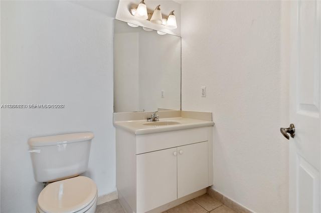 11201 NW 83rd St 203, Doral, FL 33178