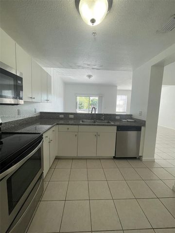 11201 NW 83rd St 203, Doral, FL 33178