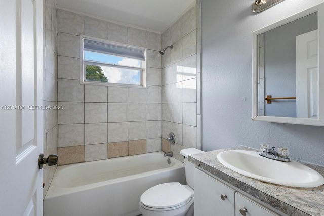 22345 SW 118th Ct, Miami, FL 33170