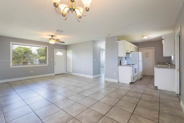 22345 SW 118th Ct, Miami, FL 33170