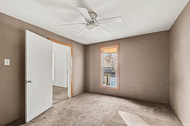 614 Maple Row, Elkhart, IN 46514