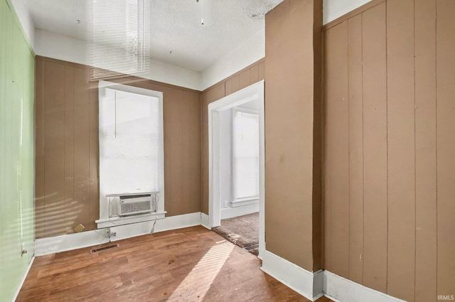 614 Maple Row, Elkhart, IN 46514