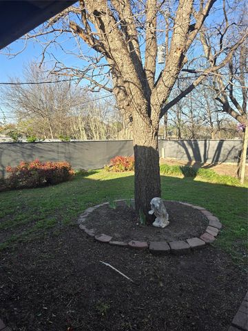 624 S Kate Street, White Settlement, TX 76108