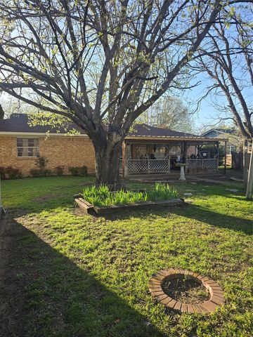 624 S Kate Street, White Settlement, TX 76108