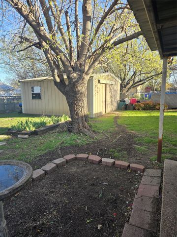 624 S Kate Street, White Settlement, TX 76108