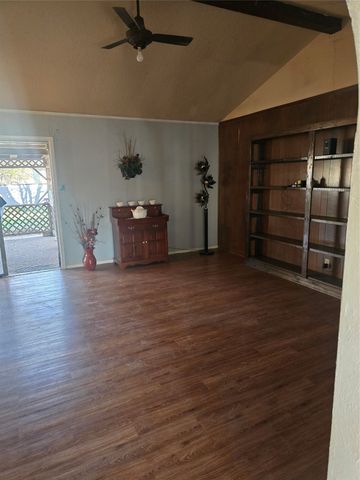 624 S Kate Street, White Settlement, TX 76108