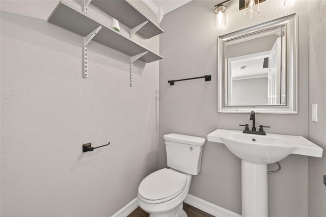 1720 Old Creek Drive, Rosenberg, TX 77471