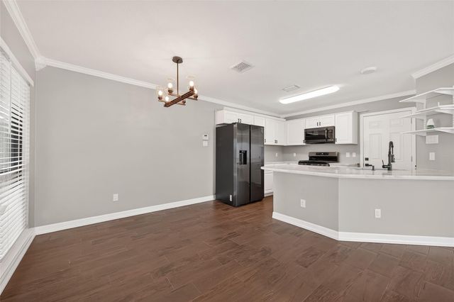 1720 Old Creek Drive, Rosenberg, TX 77471