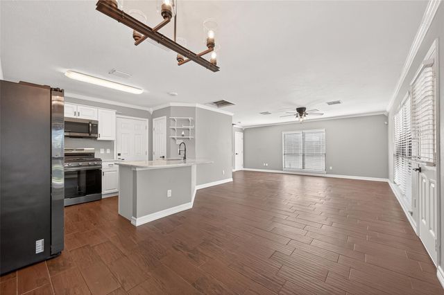 1720 Old Creek Drive, Rosenberg, TX 77471