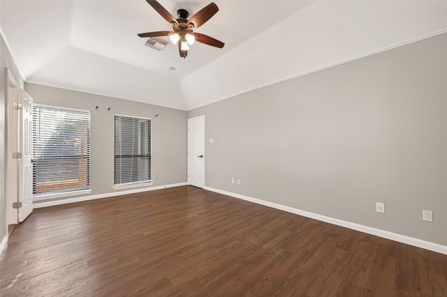 1720 Old Creek Drive, Rosenberg, TX 77471