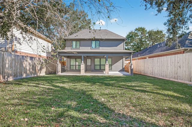 1720 Old Creek Drive, Rosenberg, TX 77471