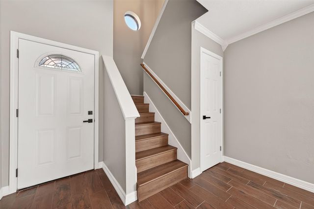 1720 Old Creek Drive, Rosenberg, TX 77471