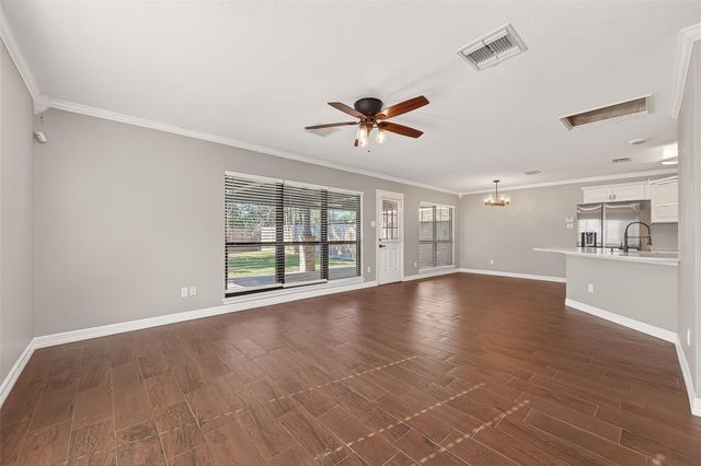 1720 Old Creek Drive, Rosenberg, TX 77471