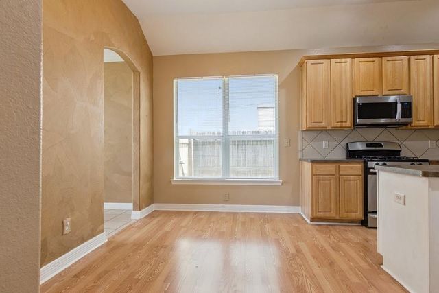 6823 Durango Creek Drive, Magnolia, TX 77354