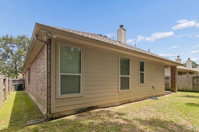6823 Durango Creek Drive, Magnolia, TX 77354