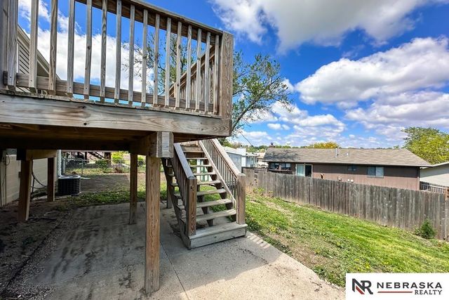 13856 V Street, Omaha, NE 68137