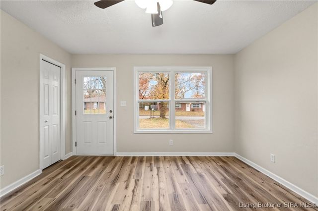 102 Lisa Lane, Charlestown, IN 47111