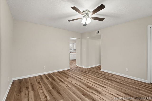 102 Lisa Lane, Charlestown, IN 47111