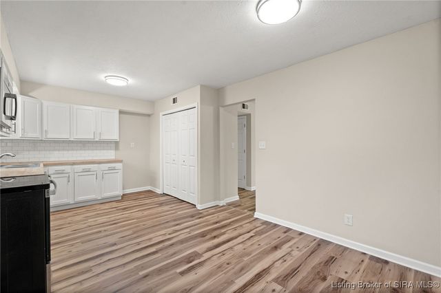 102 Lisa Lane, Charlestown, IN 47111