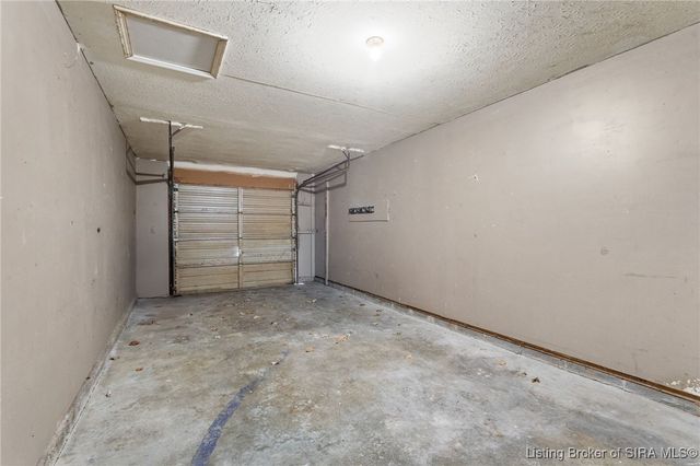 102 Lisa Lane, Charlestown, IN 47111