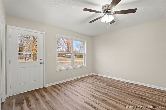 102 Lisa Lane, Charlestown, IN 47111