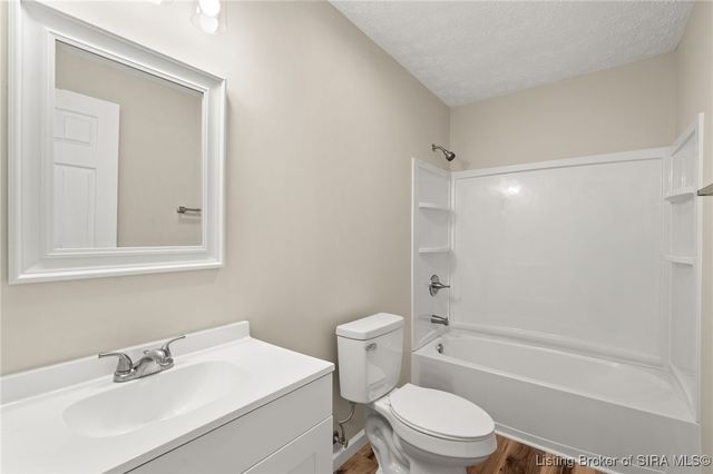 102 Lisa Lane, Charlestown, IN 47111