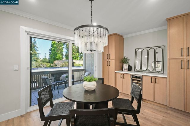 1601 Canyonwood Ct 8, Walnut Creek, CA 94595