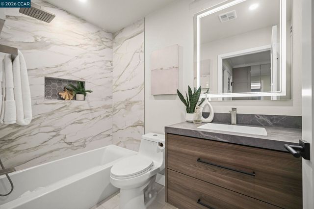 1601 Canyonwood Ct 8, Walnut Creek, CA 94595