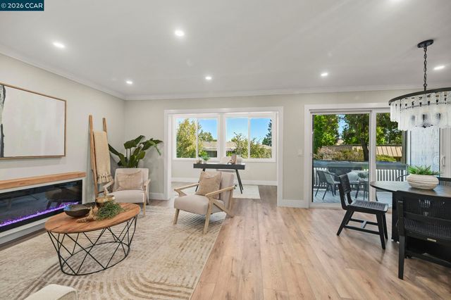 1601 Canyonwood Ct 8, Walnut Creek, CA 94595