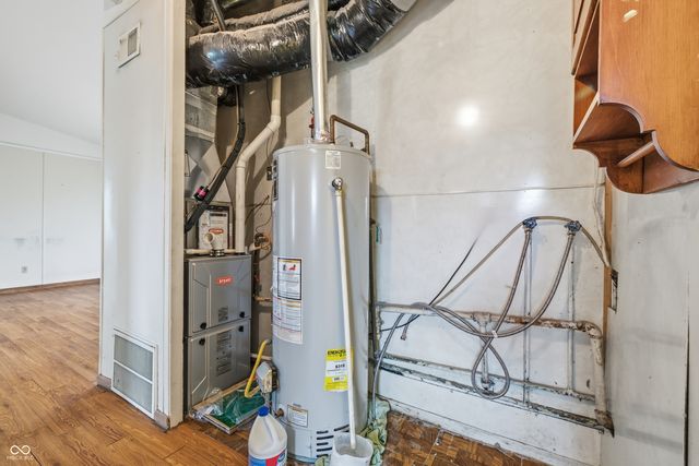 1044 Center Street, Martinsville, IN 46151