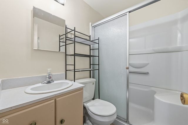 1044 Center Street, Martinsville, IN 46151