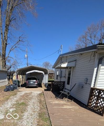 1044 Center Street, Martinsville, IN 46151