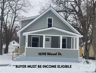 1698 Wood Street, Muskegon, MI 49442