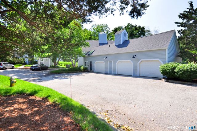 45 River Colony 45, Guilford, CT 06437