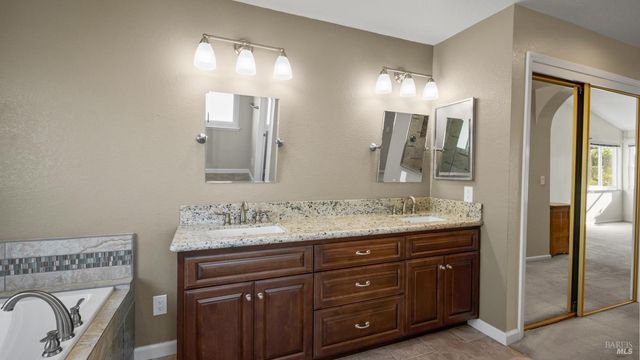 2913 Willow Ct, Fairfield, CA 94533