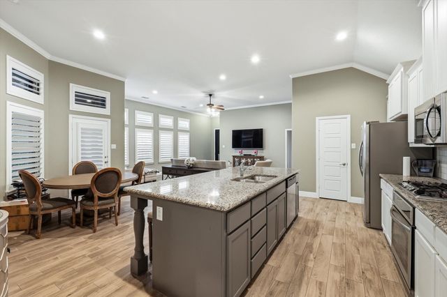 904 10th Street, Argyle, TX 76226