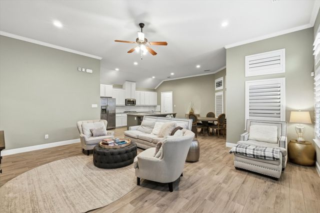 904 10th Street, Argyle, TX 76226