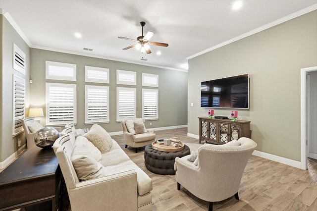 904 10th Street, Argyle, TX 76226