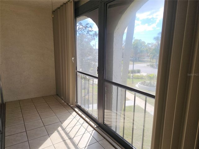 7701 STARKEY ROAD 102, Seminole, FL 33777