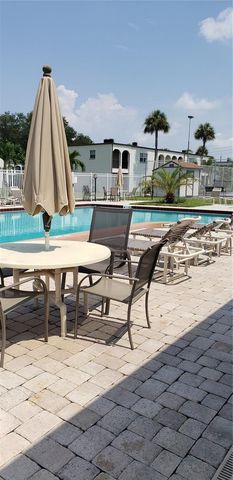 7701 STARKEY ROAD 102, Seminole, FL 33777