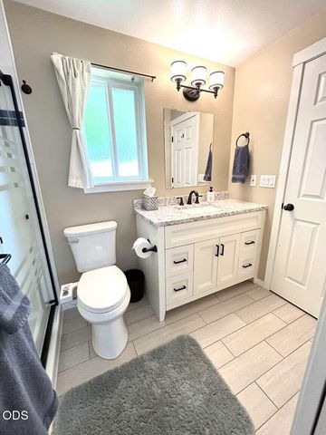 2923 NE Deborah Court, Bend, OR 97701