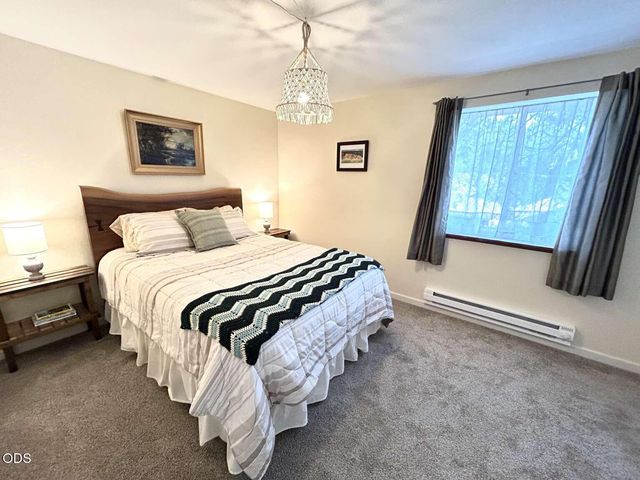 2923 NE Deborah Court, Bend, OR 97701