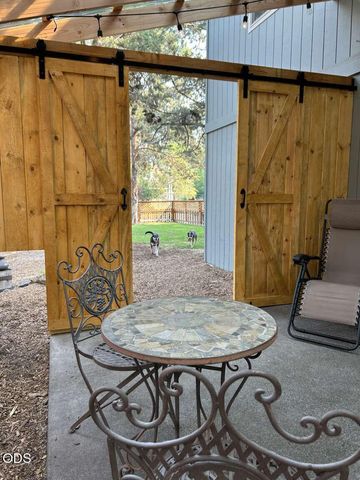 2923 NE Deborah Court, Bend, OR 97701