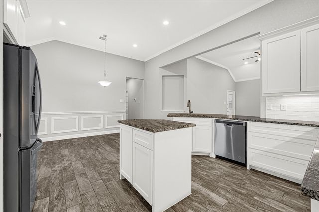 14815 Big Pine Lane, Baytown, TX 77523