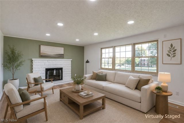 15234 Orrville Street NW, North Lawrence, OH 44666