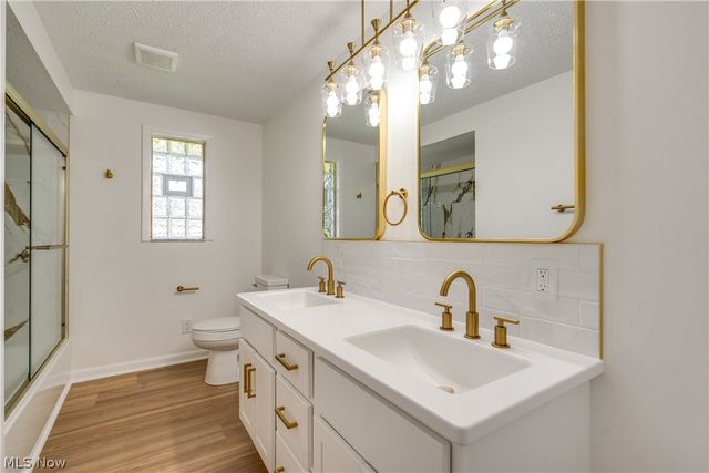 15234 Orrville Street NW, North Lawrence, OH 44666