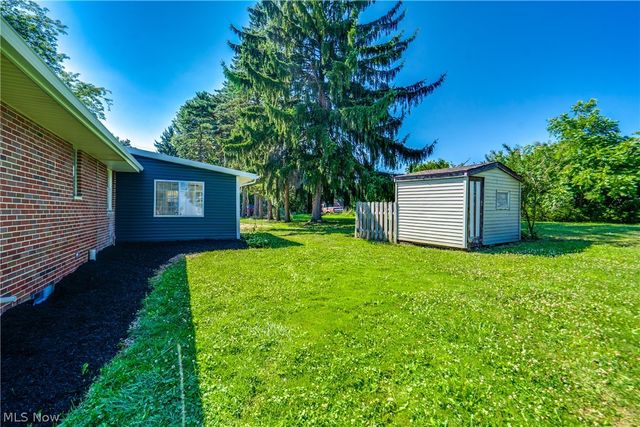 15234 Orrville Street NW, North Lawrence, OH 44666