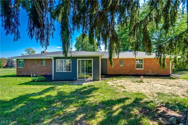 15234 Orrville Street NW, North Lawrence, OH 44666