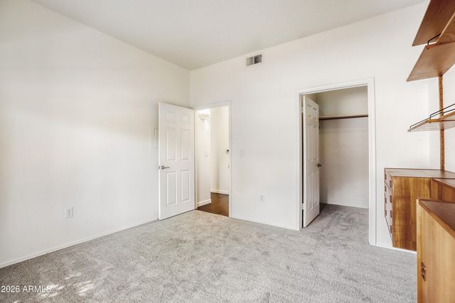 750 E NORTHERN Avenue 1124, Phoenix, AZ 85020