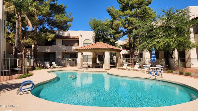 750 E NORTHERN Avenue 1124, Phoenix, AZ 85020